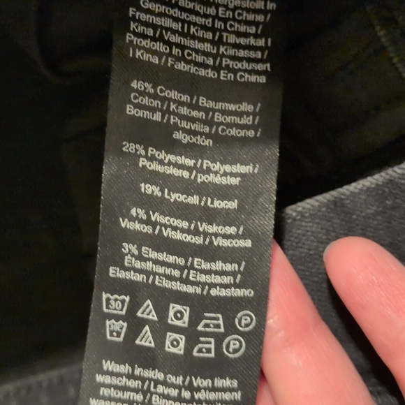 Liverpool The High Rise Straight Raw Hem Black Jeans Size 6/28 - Picture 5 of 9